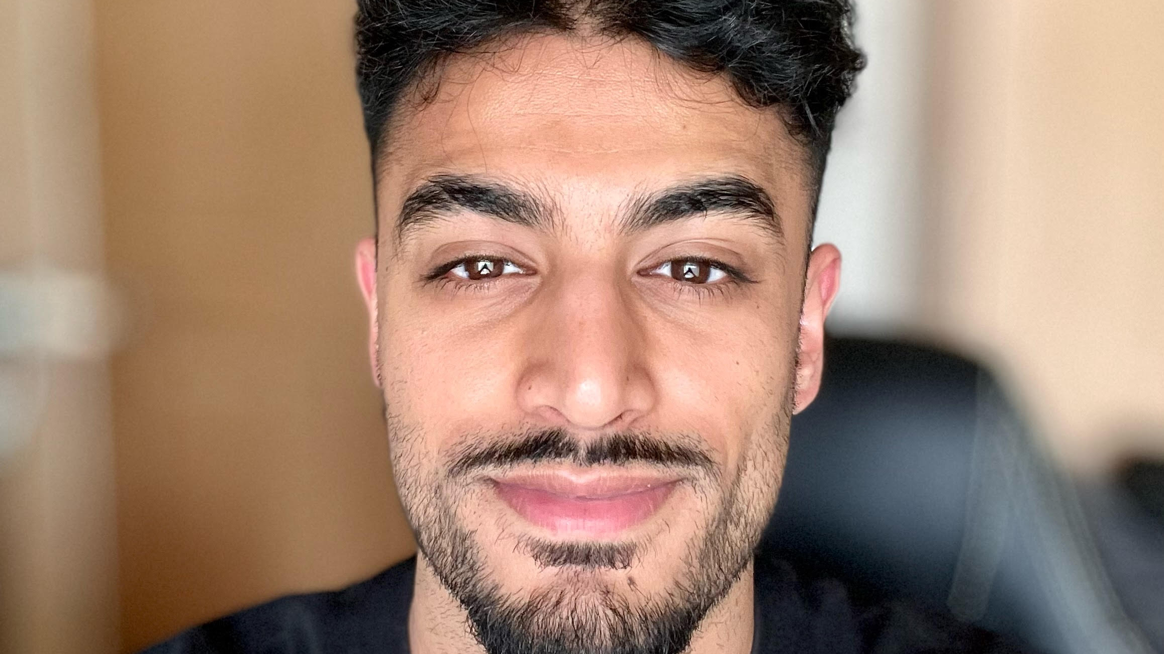 Zain Mohsin headshot